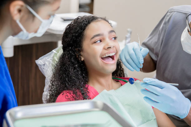 Best Dentist Open Late Near Me  in Bidwell, OH